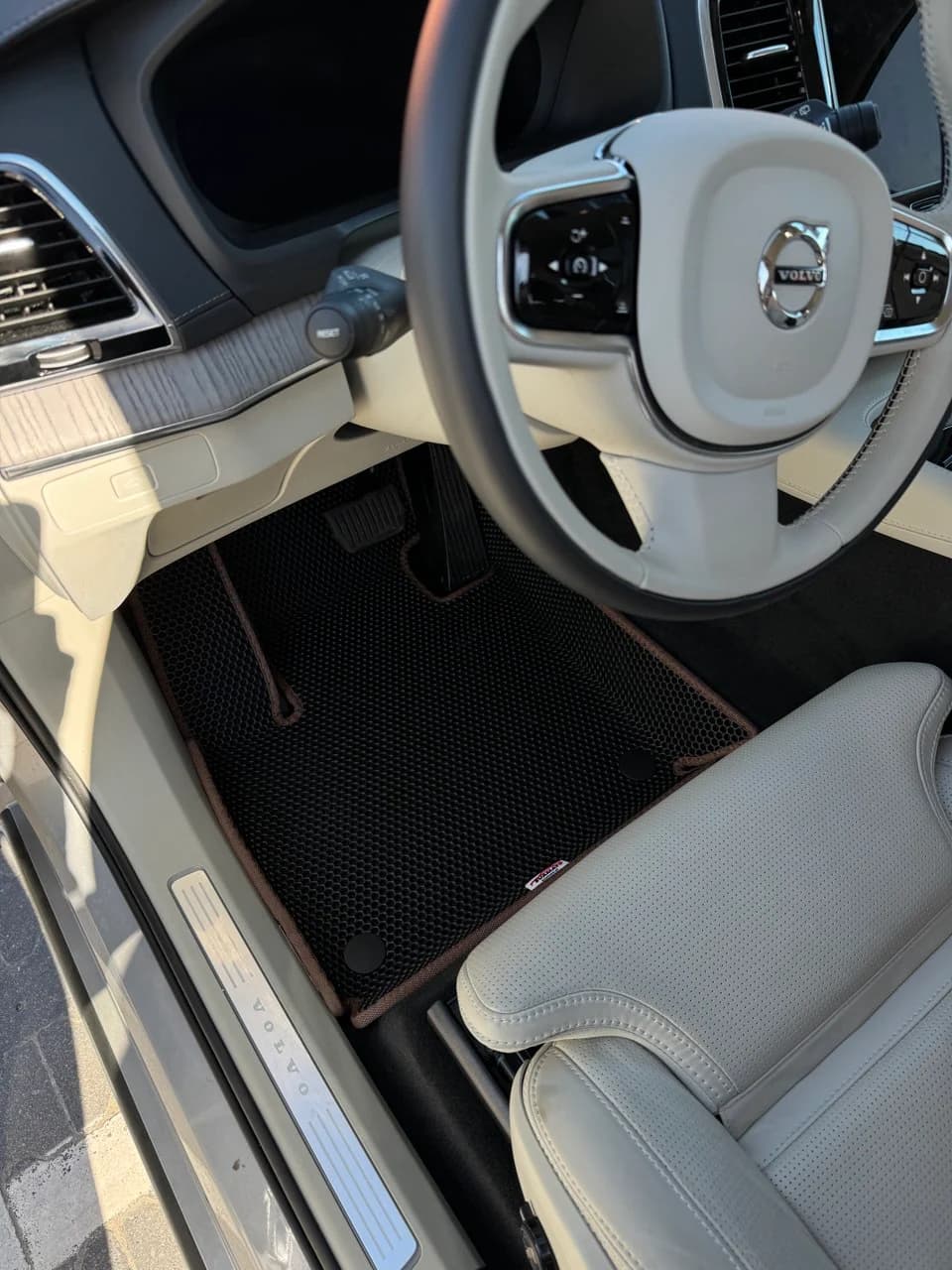 Dywaniki samochodowe EVA - różne modele